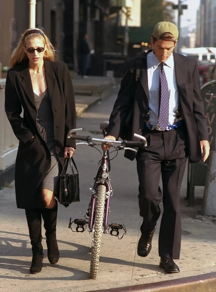 Carolyn Bessette Kennedy - Ảnh 10.