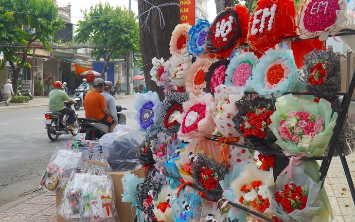 Nam giới muốn chọn cô gái có thể kiếm tiền mua thứ mình thích - Ảnh 2.