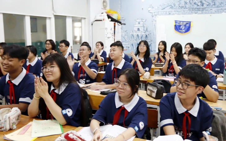 Thi lớp 10 ở TP.HCM: học sinh được đăng ký tối đa 8 nguyện vọng - Ảnh 2.