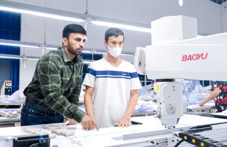 Thời của lao động gen Z: Gỡ nút thắt lao động giá rẻ - Ảnh 1. gen z - Ảnh 1.