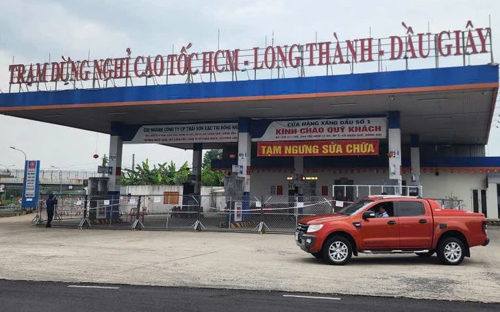 Cửa hàng xăng dầu Cát Lái và Long Bình hoạt động bình thường, không ngưng bán  - Ảnh 2.