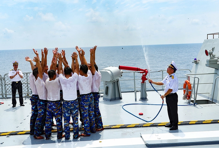 xích đạo - Ảnh 2.