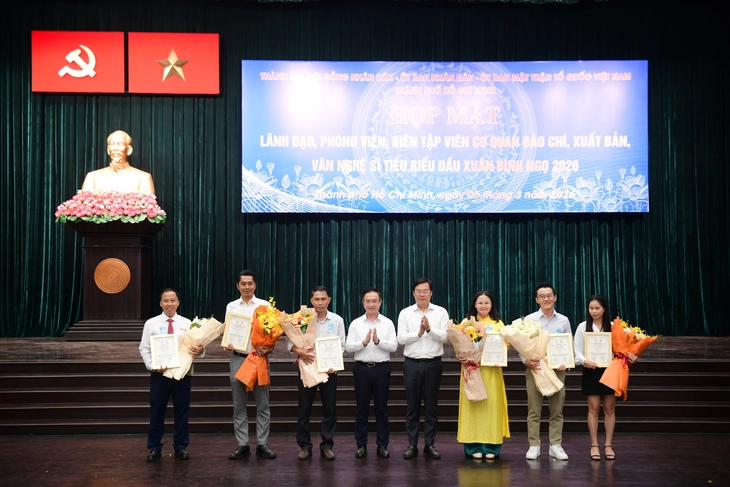 nghệ sĩ - Ảnh 10.