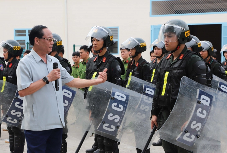 Chủ tịch Cần Thơ cam kết không để kiến nghị của dân rơi vào im lặng - Ảnh 4.