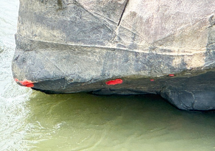 tảng đá - Ảnh 4.