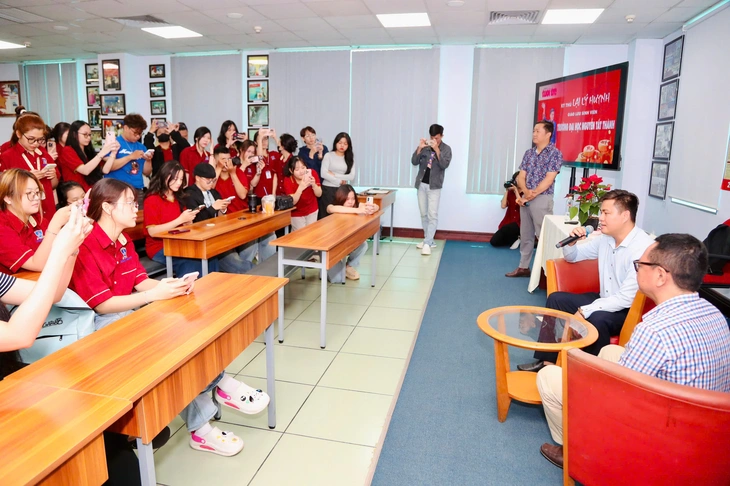 Lại Lý Huynh: 'Người thầy đầu tiên chính là cha của tôi' - Ảnh 2.