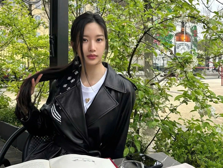 Moon Ga Young - Ảnh 2.