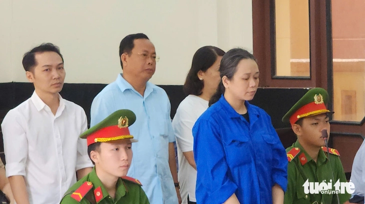 Khen thưởng - Ảnh 2.