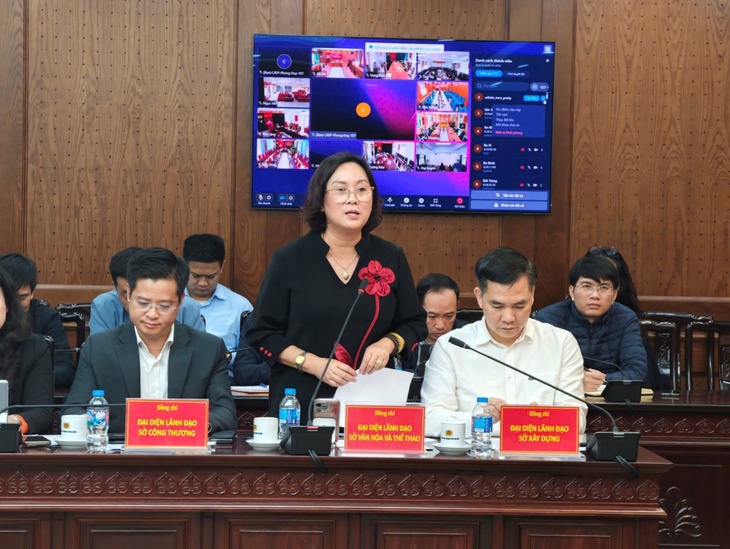 Công an Hà Nội: Trưởng công an phường 'không hoàn thành nhiệm vụ' nếu để tái diễn lấn chiếm vỉa hè - Ảnh 3.