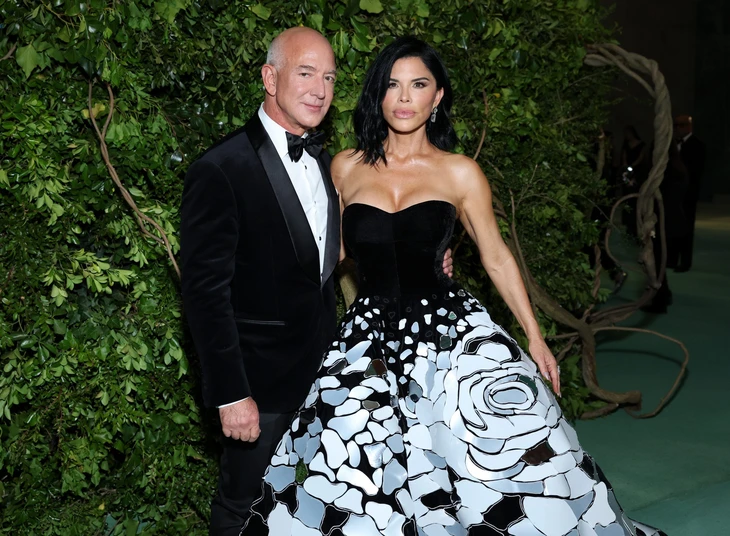 Vợ tỉ phú Jeff Bezos lên tiếng về tranh cãi nắm quyền Met Gala 2026 - Ảnh 4.