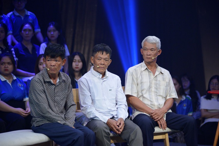 Như chưa hề có cuộc chia ly: Chỉ nhớ sai tên cây cầu mà phải mang tiếng 'mất gốc' mấy chục năm - Ảnh 5.