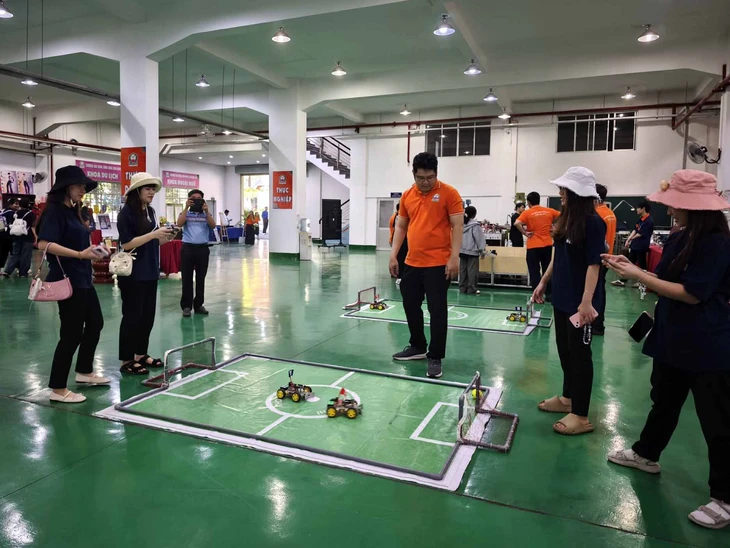 học sinh - Ảnh 2.