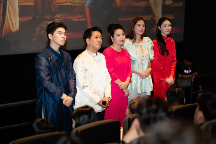 Mùa phim Tết 700 tỉ: Khi rạp Tết không chỉ có mình Trấn Thành - Ảnh 2. phim Tết - Ảnh 2.