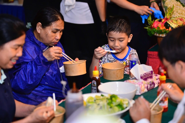 Phở yêu thương - Ảnh 9.