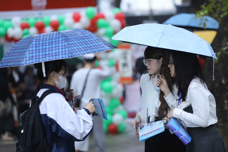 Ngày hội tư vấn tuyển sinh - Ảnh 4.