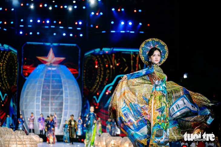 Đội ‘Vàng son tên Bác’ đoạt giải nhất Duyên dáng áo dài TP.HCM 2026 - Ảnh 12. Duyên dáng áo dài - Ảnh 12.