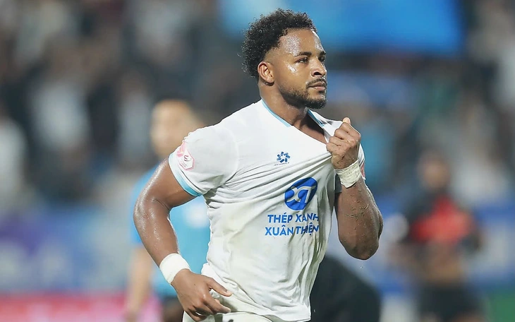 HLV Trần Tiến Đại tái xuất V-League - Ảnh 3.