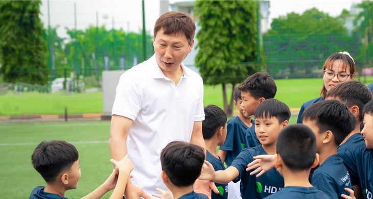 Kim Sang Sik - Ảnh 1.