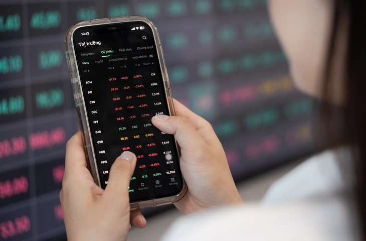 Ngày buồn của chứng khoán Việt: 1 đại gia rời danh sách tỉ phú, có người mất hơn tỉ USD - Ảnh 3.