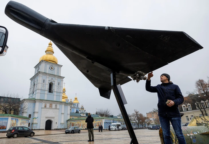 Ukraine muốn 'đổi' chuyên gia drone lấy tên lửa Mỹ - Ảnh 1.