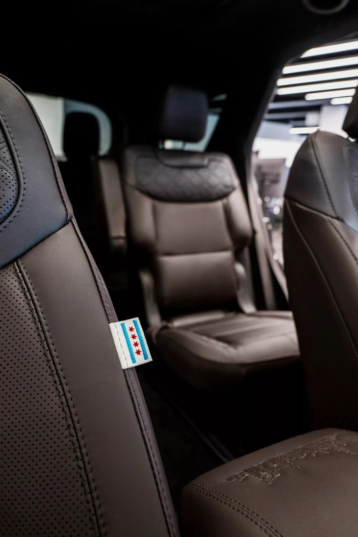 Ford Explorer có bản cực độc: Dùng động cơ hybrid đã bị khai tử, có tiền cũng không mua được- Ảnh 3. Ford Explorer - Ảnh 3.