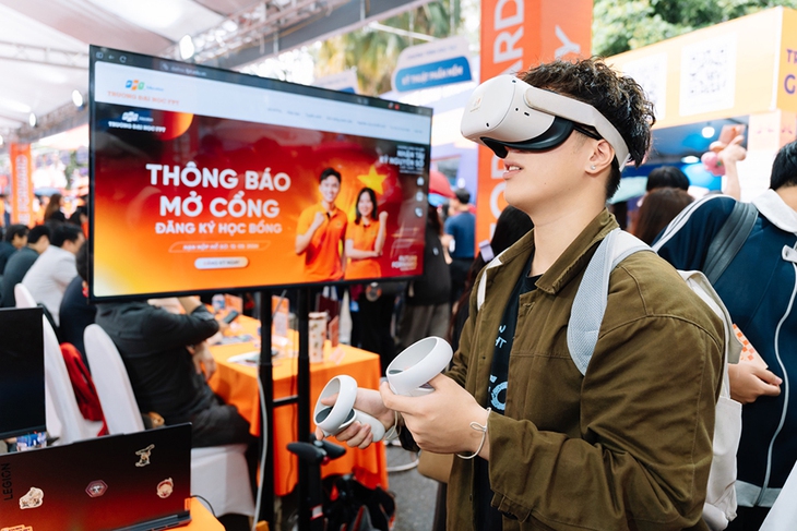 Trường Đại học FPT mang nhiều trải nghiệm đến Ngày hội Tư vấn tuyển sinh - Ảnh 3.