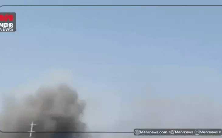 Ông Trump lại nói Iran có Tomahawk - Ảnh 2.