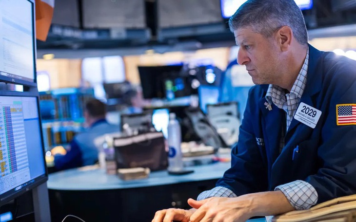 Chứng khoán 1-4: Nhờ đâu tâm lý nhà đầu tư có dấu hiệu tích cực trở lại? - Ảnh 2.