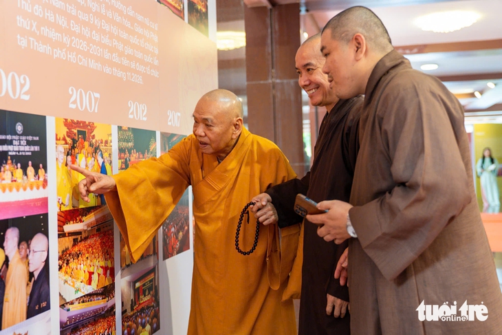 Triển lãm 450 tư liệu quý về hành trình 45 năm Giáo hội Phật giáo Việt Nam - Ảnh 10. Giáo hội Phật giáo - Ảnh 10.
