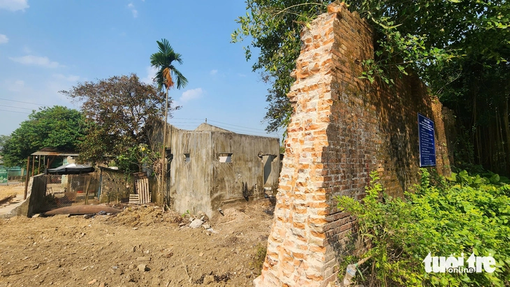 Huế tháo dỡ tường bao đồn Mang Cá, mở đường và làm công viên - Ảnh 4.