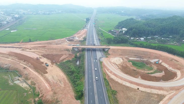 cao tốc - Ảnh 1.