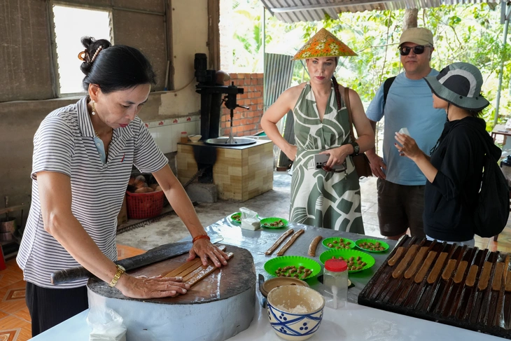 Loạt điểm đến miệt vườn, làng nghề khó bỏ qua khi về Vĩnh Long - Ảnh 5.