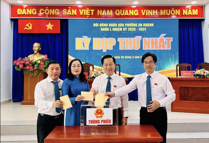 Kiện toàn chức danh lãnh đạo HĐND, UBND nhiều phường xã tại TP.HCM - Ảnh 2. Phường Sài Gòn, An Khánh, Đức Nhuận… hoàn thành bầu chức danh lãnh đạo - Ảnh 2.