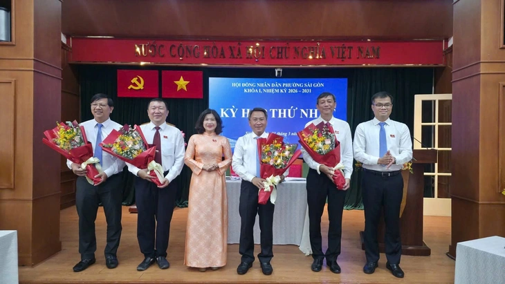 Kiện toàn chức danh lãnh đạo HĐND, UBND nhiều phường xã tại TP.HCM - Ảnh 1. HĐND - Ảnh 1.