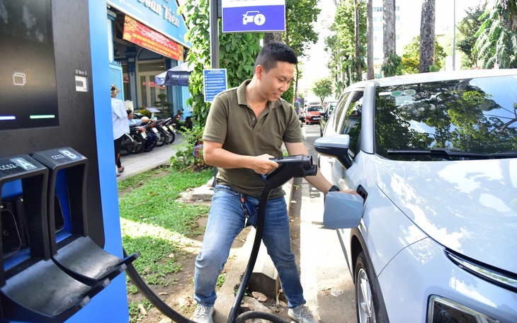 Thủ tướng làm việc với Đại sứ Nga và Hàn Quốc về an ninh năng lượng - Ảnh 3.