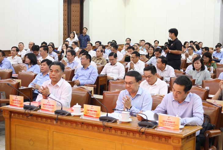 TP.HCM tăng trưởng cao nhất 10 năm, tập trung mục tiêu hai con số và Luật Đô thị đặc biệt - Ảnh 2.