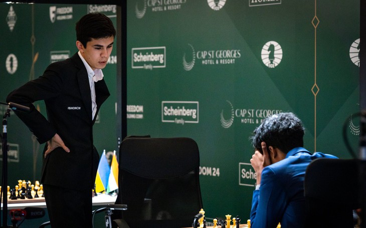 Vượt mặt Carlsen, kỳ thủ trẻ Sindarov thiết lập kỳ tích vô tiền khoáng hậu - Ảnh 2.