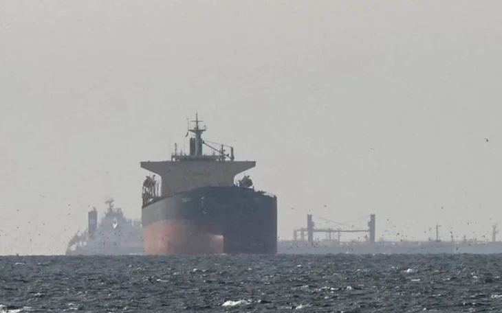 Phó tổng thống Mỹ JD Vance lên máy bay tới Pakistan, cảnh báo Iran không 'lừa chúng tôi' - Ảnh 3.