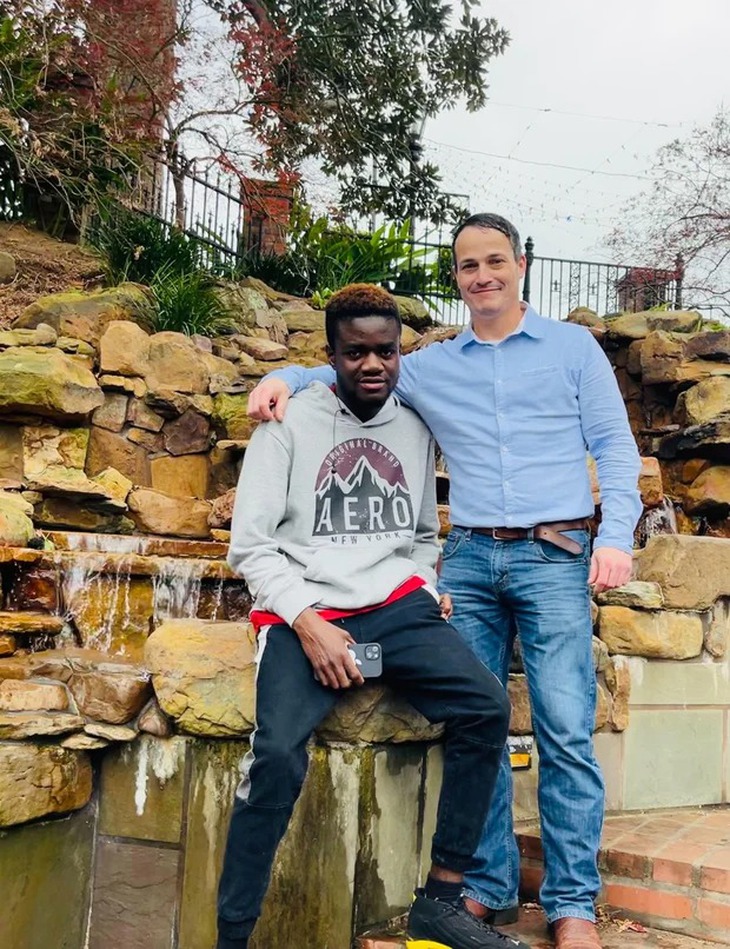 Bỏ luôn 'đào lửa' sau khi nghe lời khuyên của con mồi - Ảnh 2.