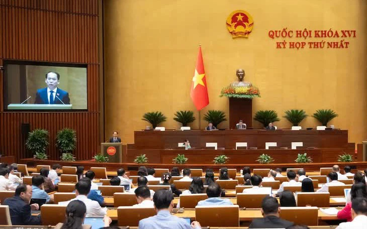 Đại biểu: Không cho ủy quyền ký giấy khai tử, chủ tịch xã đi họp cả tháng, người dân làm thế nào? - Ảnh 2.