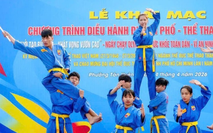 Khai mạc Giải Bơi chào mừng Đại hội Thể dục Thể thao TP.HCM - Ảnh 3.