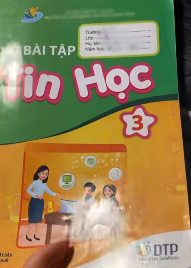 Chủ biên vở bài tập có chứa link web đen: ‘Chúng tôi cũng là người bị hại’ - Ảnh 1.