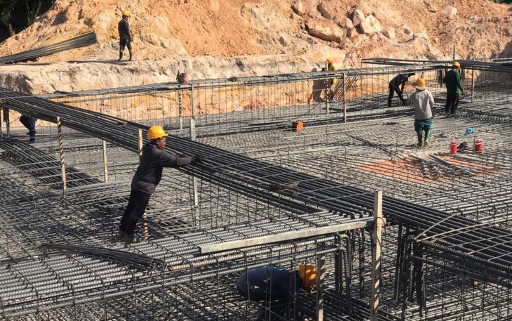 Đại công trường APEC 2027 ở Phú Quốc ‘thức giấc’ giữa đêm ngàn - Ảnh 8.