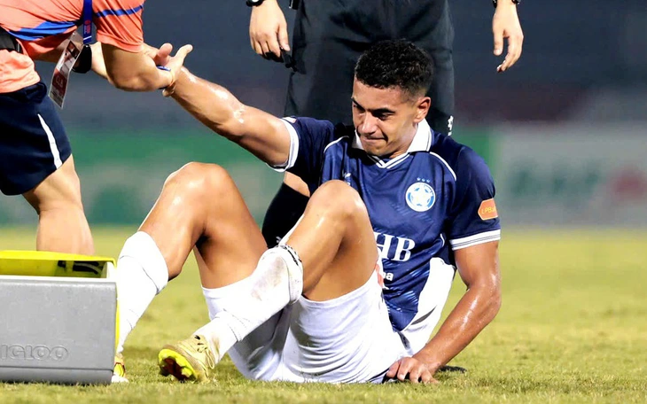 Chủ tịch CLB Đà Nẵng 'từ chức' sau 2 mùa đua trụ hạng V-League - Ảnh 2.