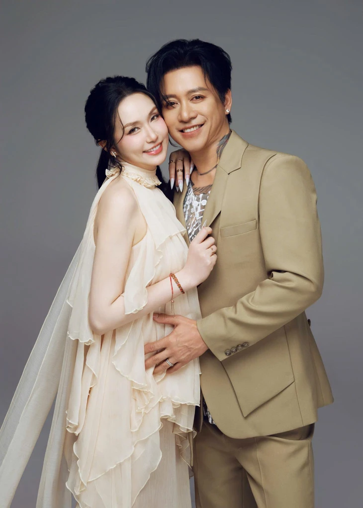 Tuấn Hưng từng tặng vợ 9x biệt thự 50 tỉ, bất động sản trải dài từ Bắc vào Nam - Ảnh 4.