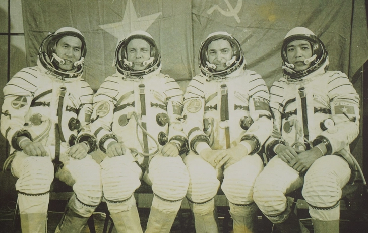 Phạm Tuân - Ảnh 5.