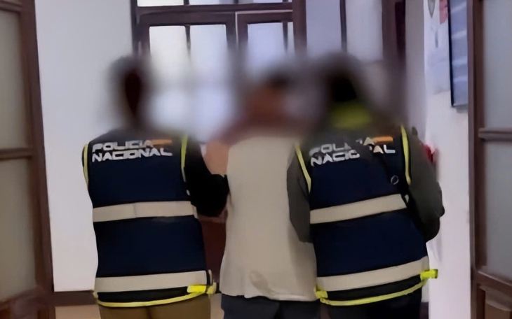 Alcaraz và Sinner gặp nhau ở chung kết Monte Carlo, tranh ngôi số 1 thế giới - Ảnh 2.