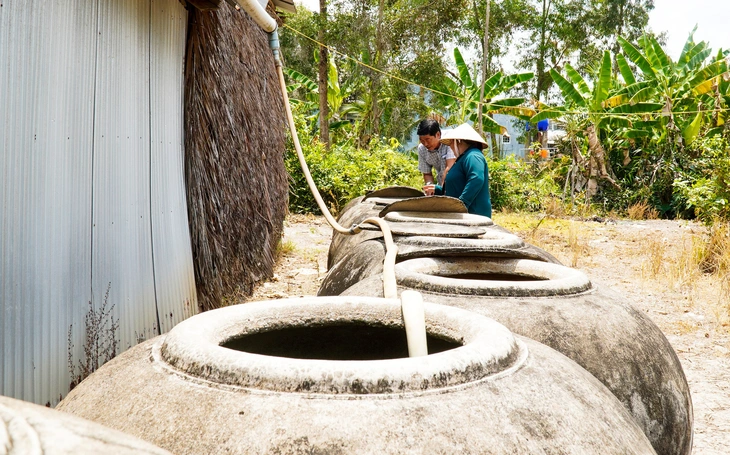 Miền Tây sống chung với hạn mặn - Ảnh 2.