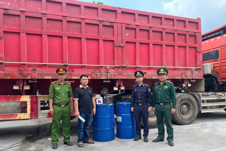 buôn lậu dầu - Ảnh 2.