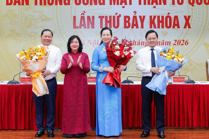 Ông Nguyễn Phi Long, Nguyễn Anh Tuấn, bà Lê Thị Thủy làm Phó chủ tịch Ủy ban TƯ MTTQ Việt Nam - Ảnh 1.